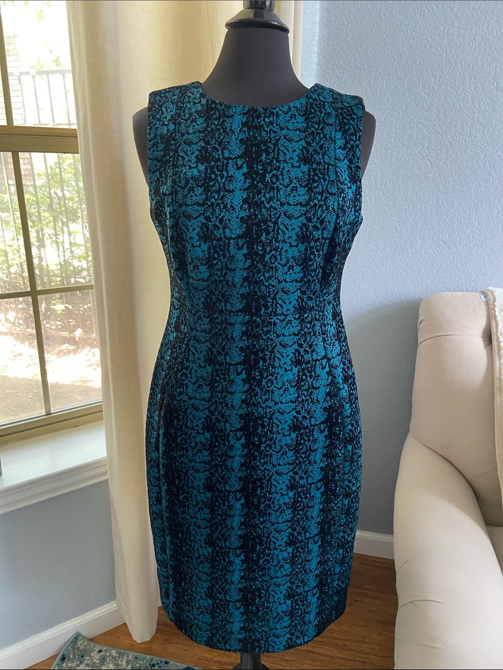 Calvin Klein Teal and Black Patterned Sleeveless Midi Sheath Dress